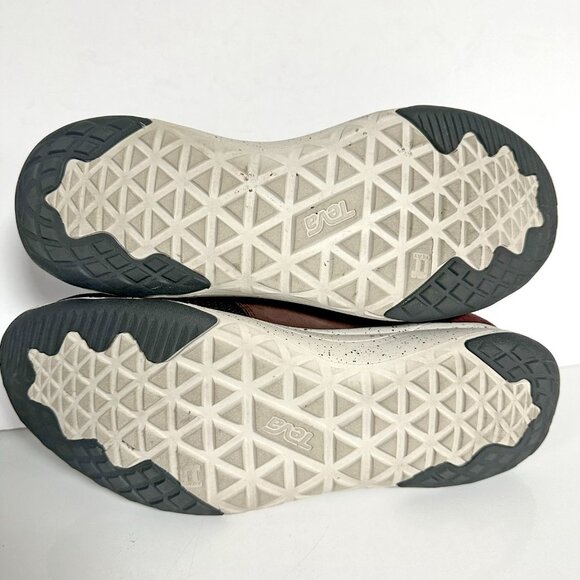 Teva Arrowood Waterproof Hiking Shoe - Picture 4 of 12